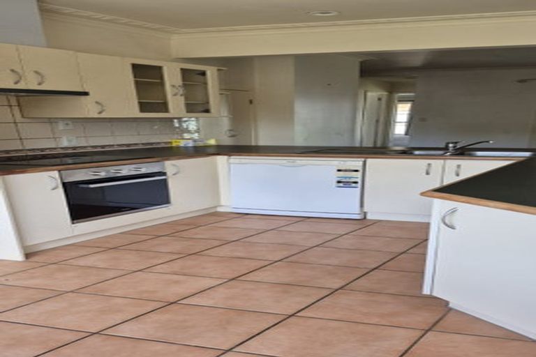 Photo of property in 22 Valley Road, Pukekohe, 2120