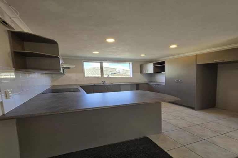 Photo of property in 5 Prado Drive, Pukekohe, 2120