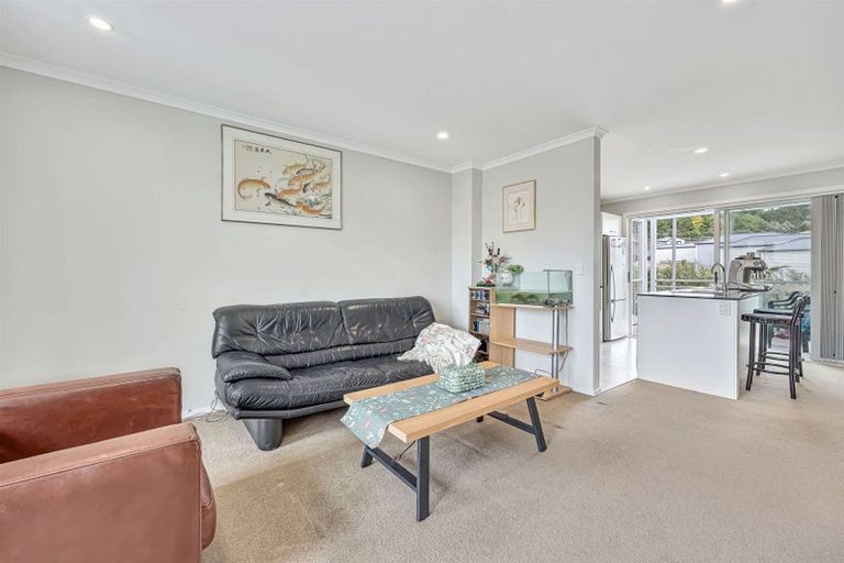 Photo of property in 28 Fernly Rise, Flat Bush, Auckland, 2019