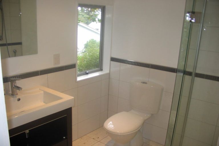 Photo of property in 4 Lyons Crescent, Strathmore Park, Wellington, 6022