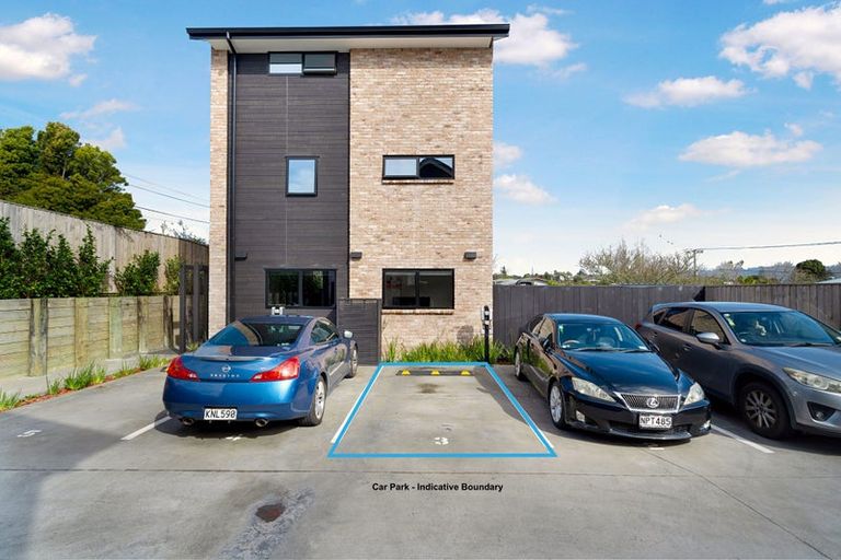 Photo of property in 3/137 View Road, Sunnyvale, Auckland, 0612