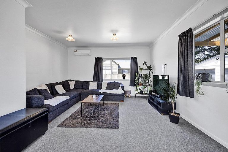 Photo of property in 42 Atkinson Street, Normanby, Hawera, 4614