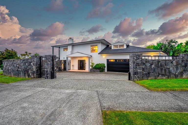Photo of property in 10 Andrea Place, Sunnyhills, Auckland, 2010