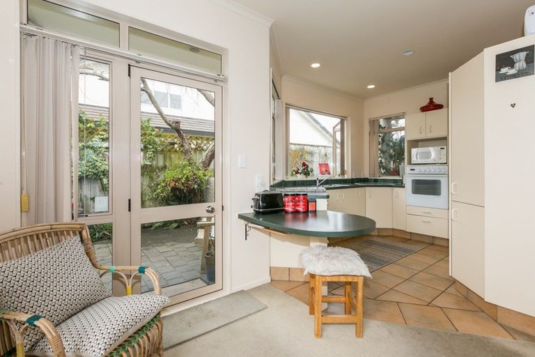 Photo of property in 2/6 Scannell Street, Havelock North, 4130