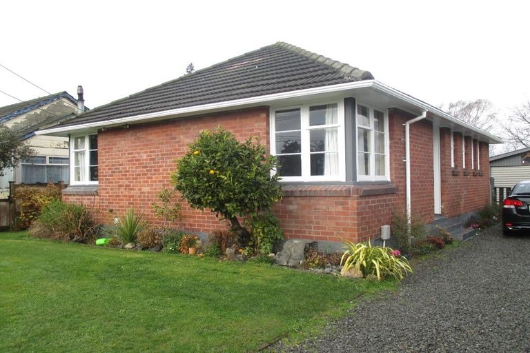 Photo of property in 16 Dunarnan Street, Avonside, Christchurch, 8061