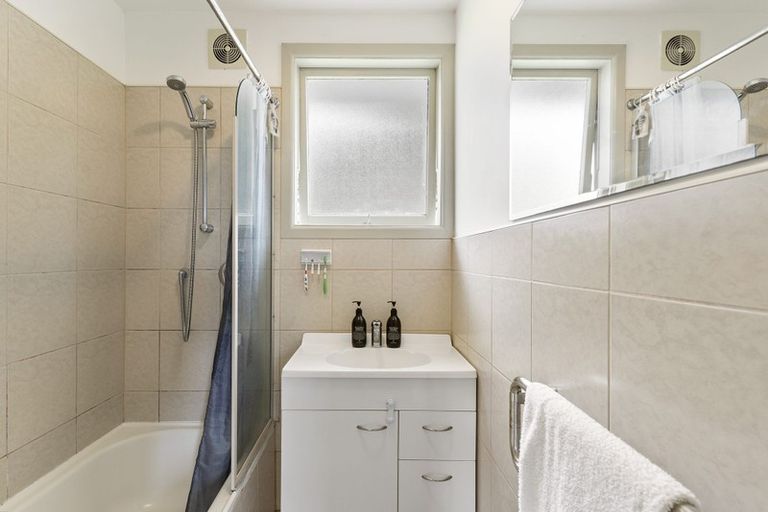 Photo of property in 93 Crawford Avenue, Mangere Bridge, Auckland, 2022