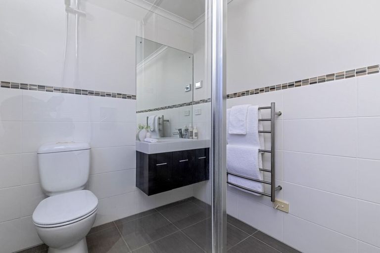 Photo of property in 38 Oakway Drive, Schnapper Rock, Auckland, 0632