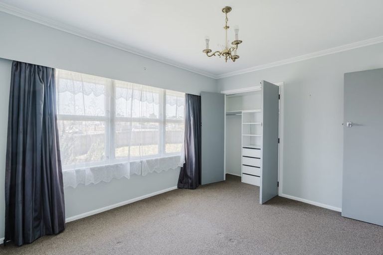 Photo of property in 1121 Heaphy Terrace, Fairfield, Hamilton, 3214