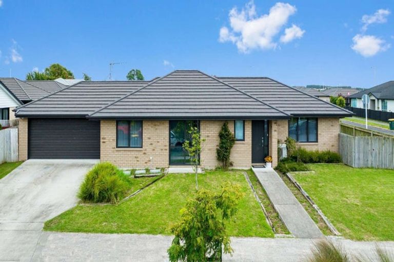 Photo of property in 2 Matawai Puna Drive, Pukekohe, 2120