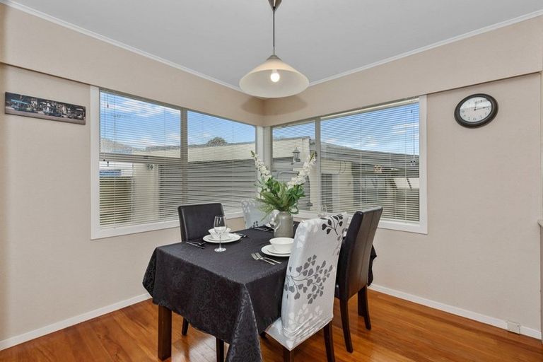 Photo of property in 30 Rhonda Avenue, Deanwell, Hamilton, 3206