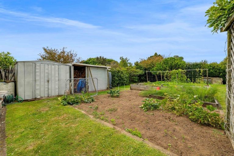 Photo of property in 39 Lismore Street, Strandon, New Plymouth, 4312