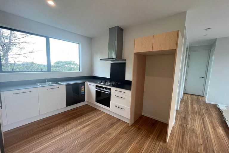 Photo of property in 250 Hillcrest Road, Wainui, 0931