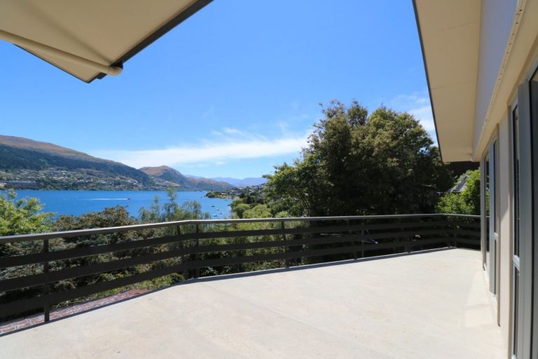Photo of property in 681 Peninsula Road, Kelvin Heights, Queenstown, 9300