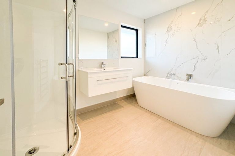 Photo of property in 42 Mehrtens Crescent, Woodend, 7691