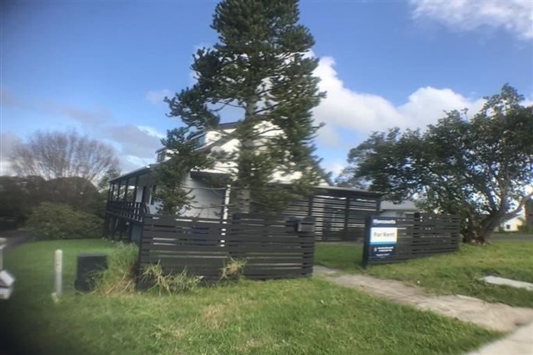 Photo of property in 1/36 Cyclarama Crescent, Massey, Auckland, 0614