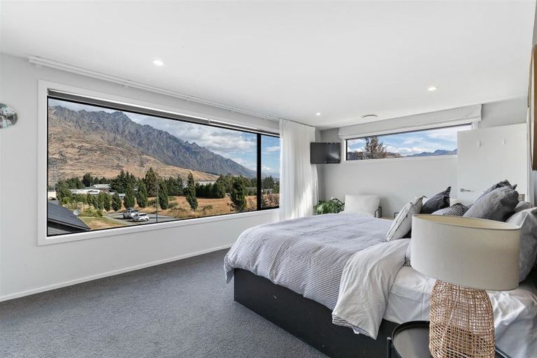 Photo of property in 1 Batsford Lane, Lower Shotover, Queenstown, 9371
