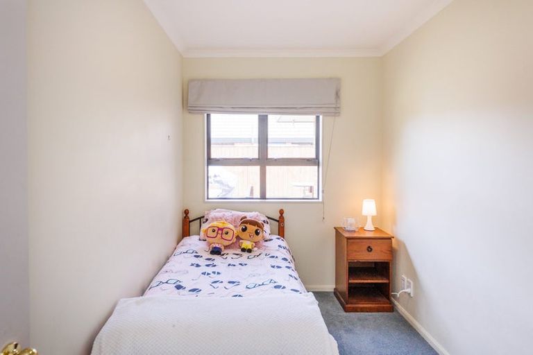 Photo of property in 14 Woodgate Court, Fitzherbert, Palmerston North, 4410