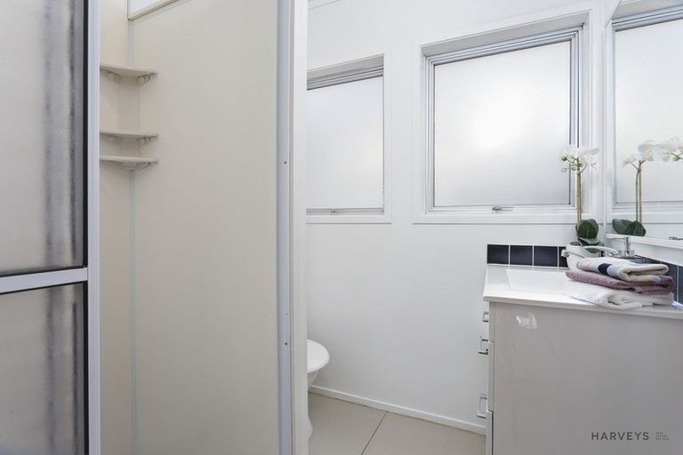 Photo of property in 201 Godley Road, Titirangi, Auckland, 0604