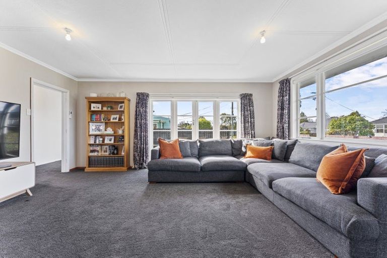 Photo of property in 8 Victoria Avenue, Pahiatua, 4910