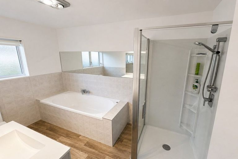 Photo of property in 11 The Grove, Red Beach, 0932