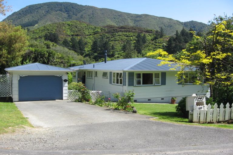 Photo of property in 67a Durham Street, Picton, 7220