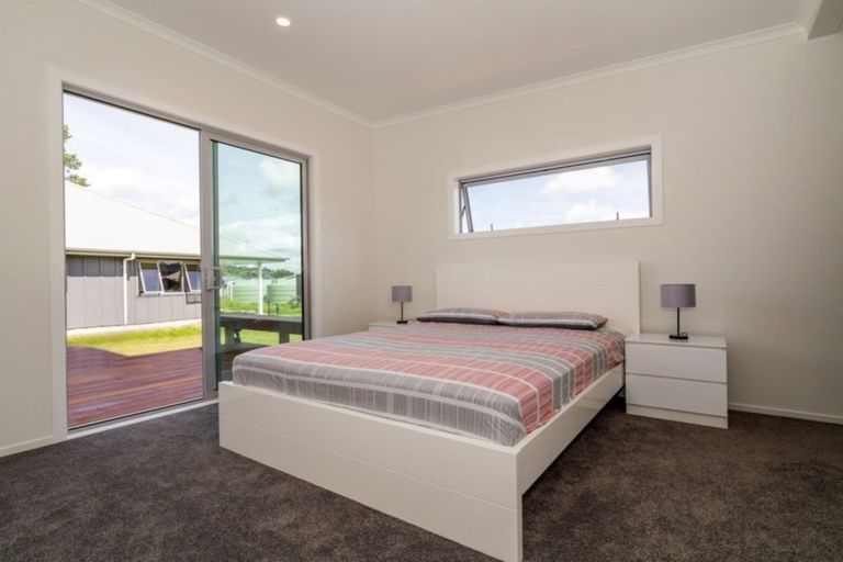 Photo of property in 28 Navigation Drive, Cooks Beach, Whitianga, 3591