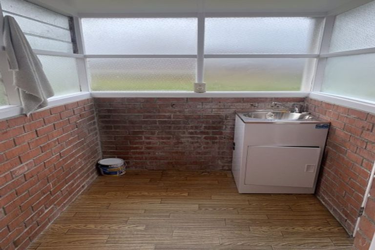 Photo of property in 3/7 Roberts Avenue, Bayswater, Auckland, 0622