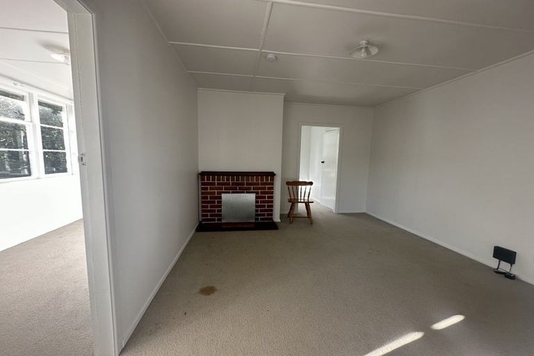 Photo of property in 8 Stephen Street, Johnsonville, Wellington, 6037