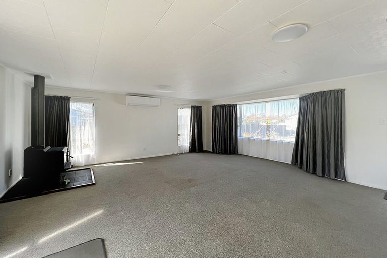 Photo of property in 65 Benmore Avenue, Cloverlea, Palmerston North, 4412