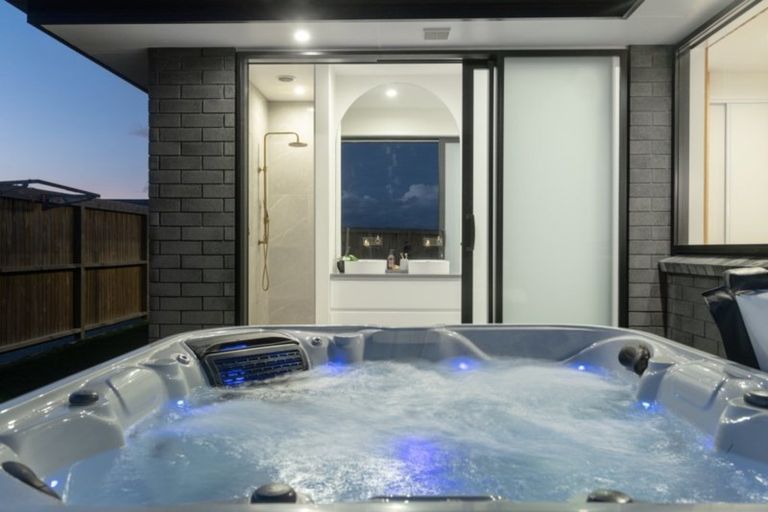 Photo of property in 2 Doyle Lane, Pyes Pa, Tauranga, 3112