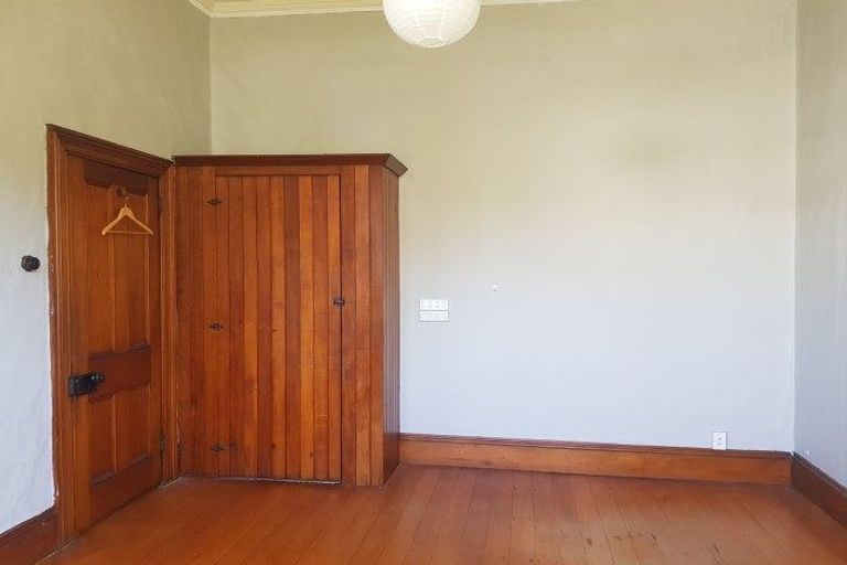Photo of property in 46 Vivian Street, New Plymouth, 4310