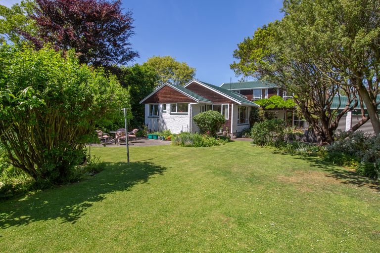 Photo of property in 17 Rountree Street, Upper Riccarton, Christchurch, 8041
