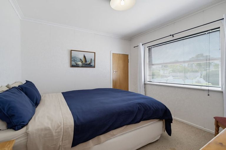 Photo of property in 15 Caxton Street, Onekawa, Napier, 4110