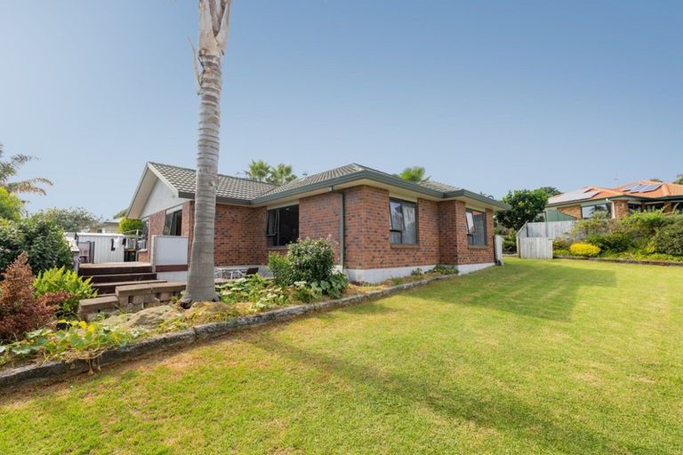 Photo of property in 6 Astor Place, Welcome Bay, Tauranga, 3112