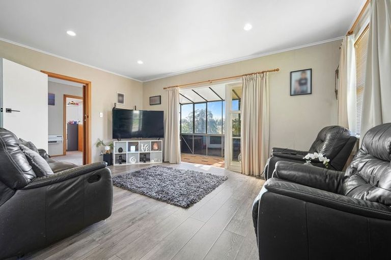 Photo of property in 23 Linwood Avenue, Forrest Hill, Auckland, 0620