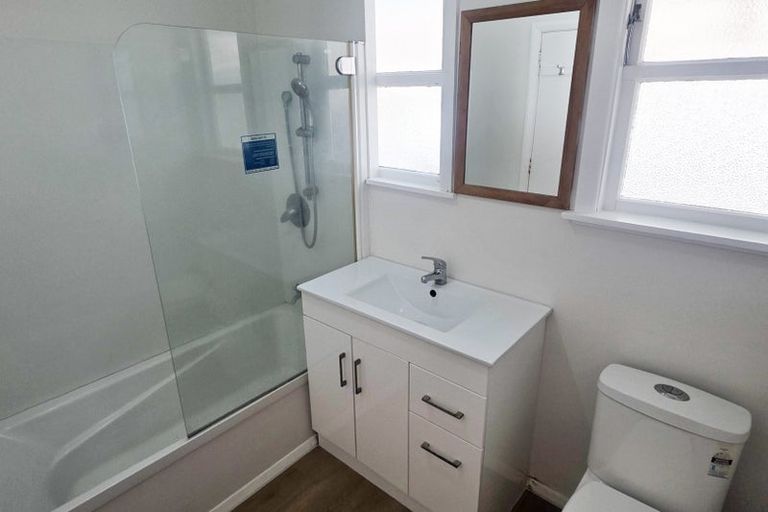 Photo of property in 125 Molesworth Street, Taita, Lower Hutt, 5011