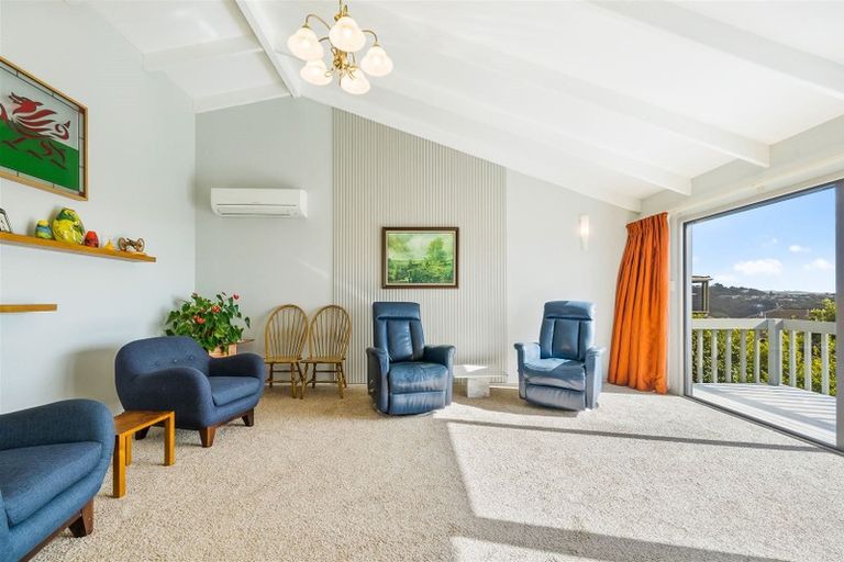 Photo of property in 31 Mercury Way, Whitby, Porirua, 5024