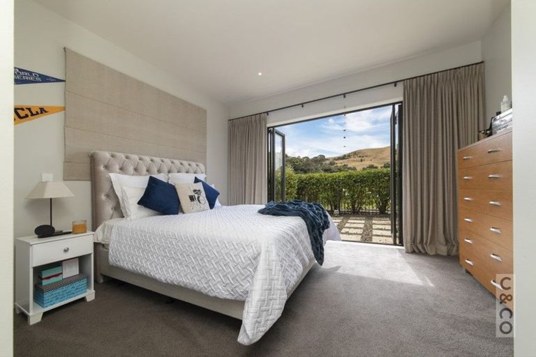 Photo of property in 1030 Peak Road, Helensville, 0875