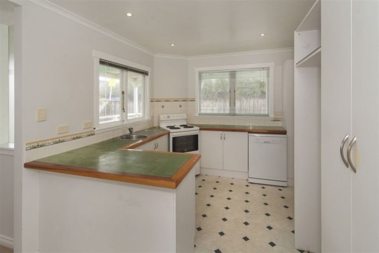 Photo of property in 140 Don Buck Road, Massey, Auckland, 0614