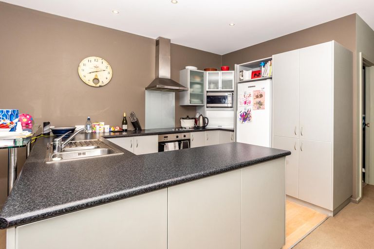 Photo of property in Bay View, 9/90 Customhouse Street, Gisborne, 4010