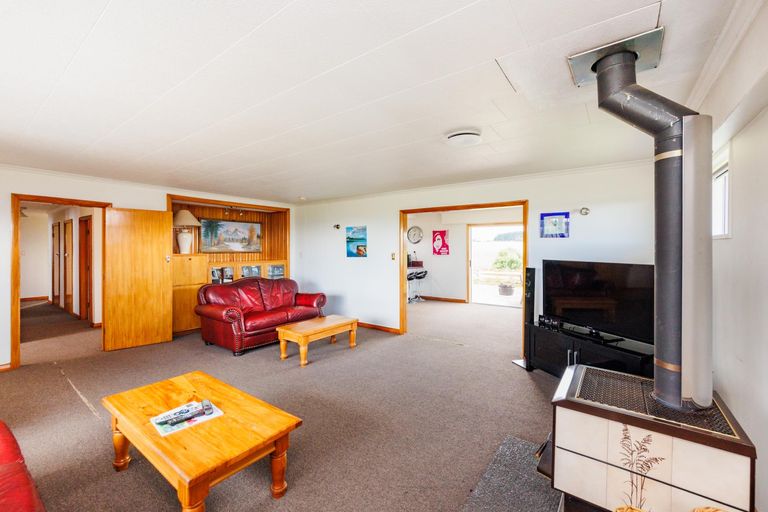 Photo of property in 218 Taipo Road, Rongotea, Palmerston North, 4476