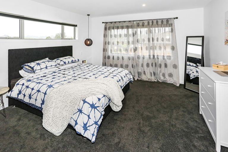 Photo of property in 28 Hillpark Drive, Pokeno, 2402