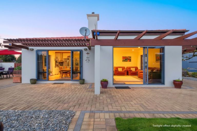 Photo of property in 15 Edward Payton Grove, Pukehangi, Rotorua, 3015