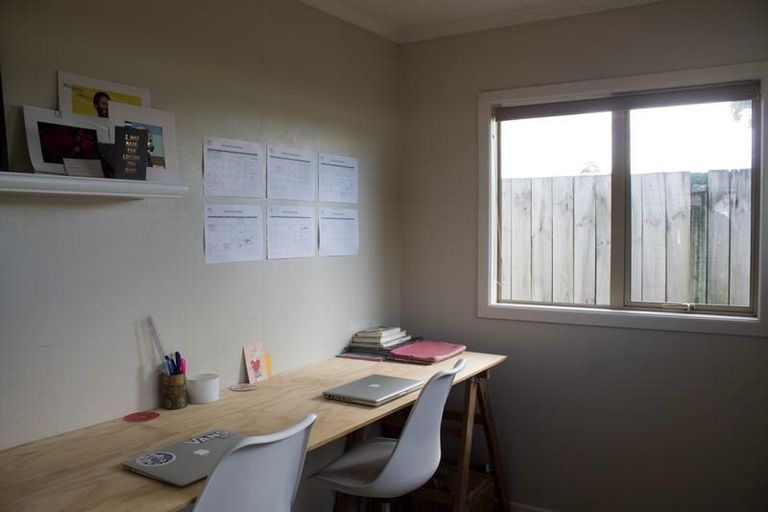 Photo of property in 91 Taikata Road, Te Atatu Peninsula, Auckland, 0610