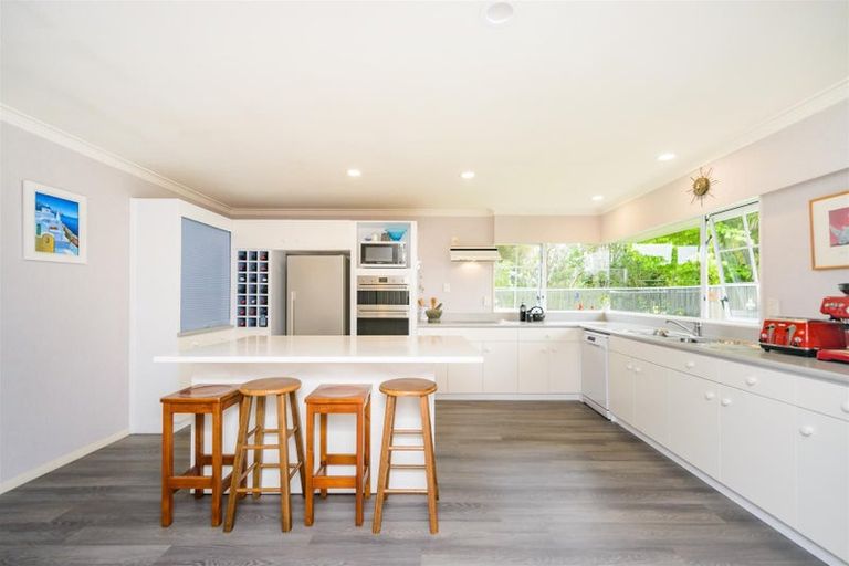 Photo of property in 130 Parewanui Road, Bulls, 4894