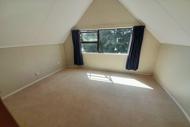 Photo of property in 10 Charisma Court, Kelvin Grove, Palmerston North, 4414