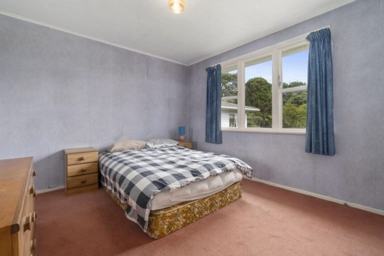 Photo of property in 93 Sabulite Road, Kelston, Auckland, 0602