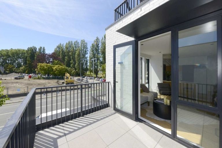 Photo of property in 11/243 Cambridge Terrace, Christchurch Central, Christchurch, 8013