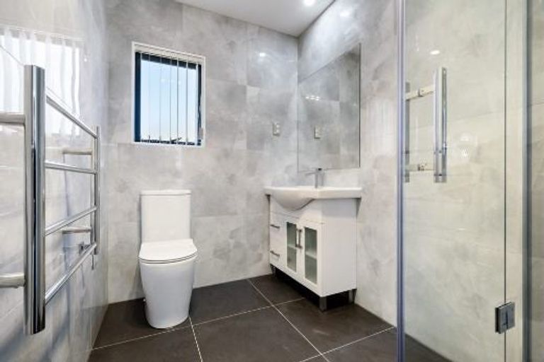 Photo of property in 9 Holland Street, Pukekohe, 2120