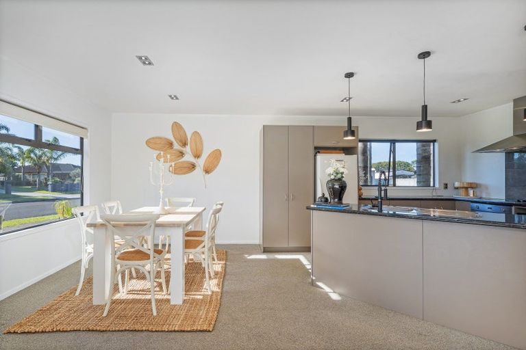 Photo of property in 4 Clipper Place, Whitianga, 3510